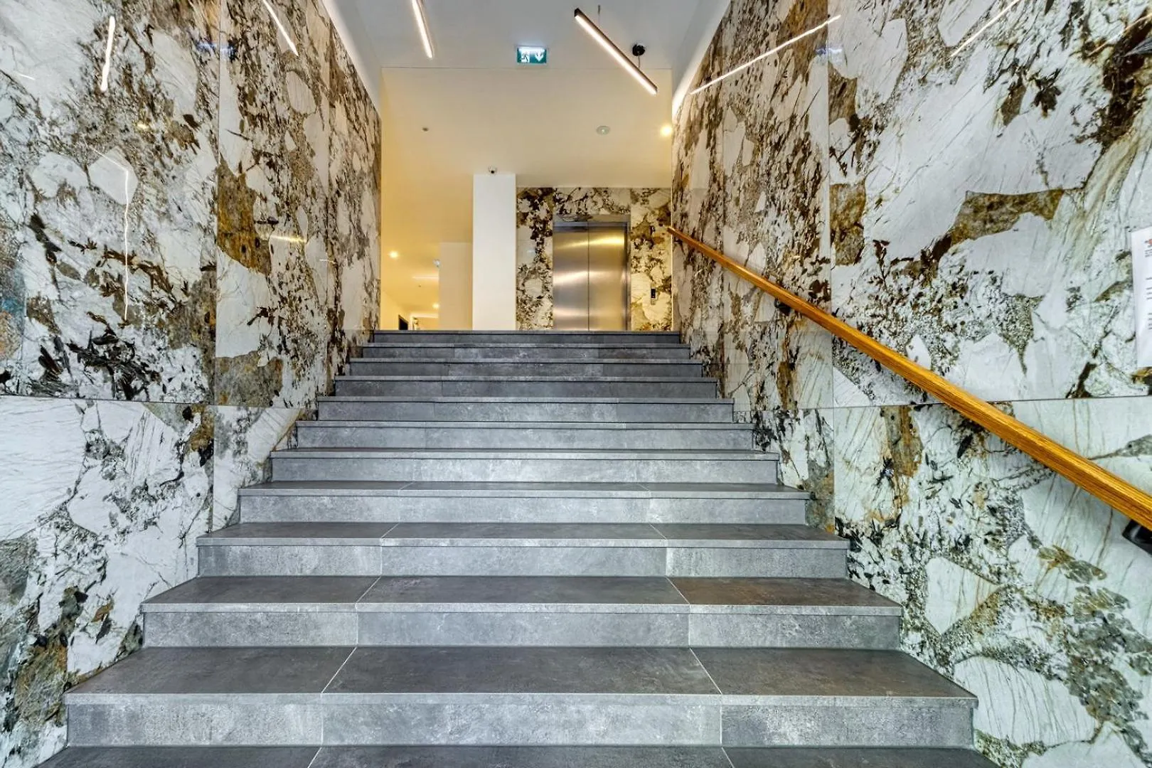 New Modern Apartment Mima Pula